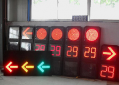 道路交通箭頭人行信號(hào)燈:順泰交通廠家為您詳細(xì)